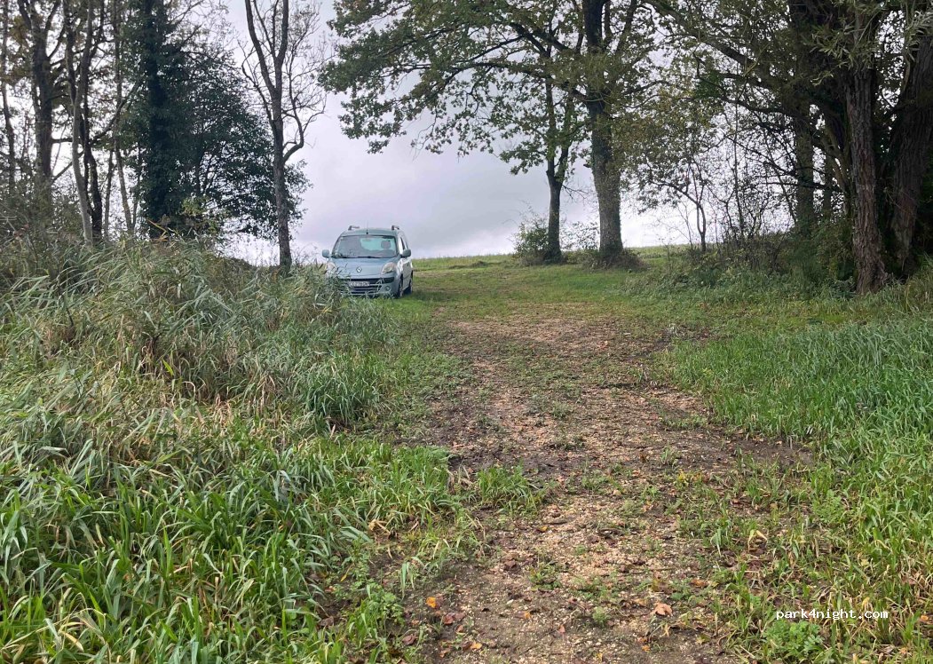 (52190) Villegusien-le-Lac - — foto