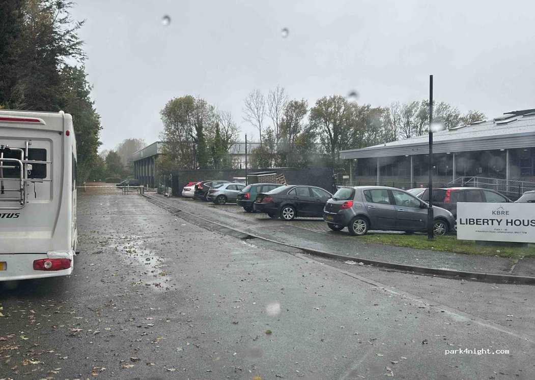 (BN17 7TW) Wick - 4 Hawthorn Road — foto