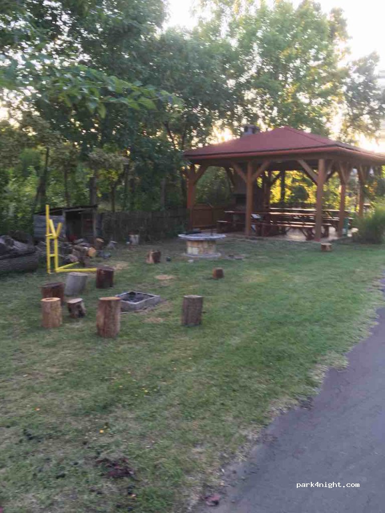 Árnyas Thermal Camping — foto 3