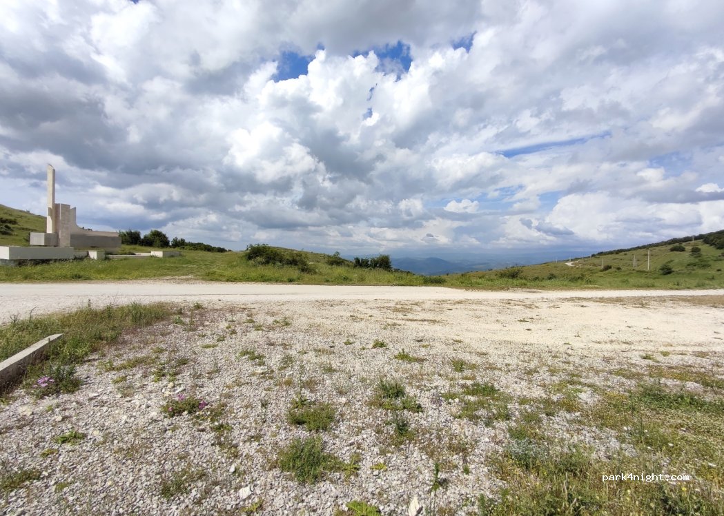 () Ploçë - Unnamed Road — foto