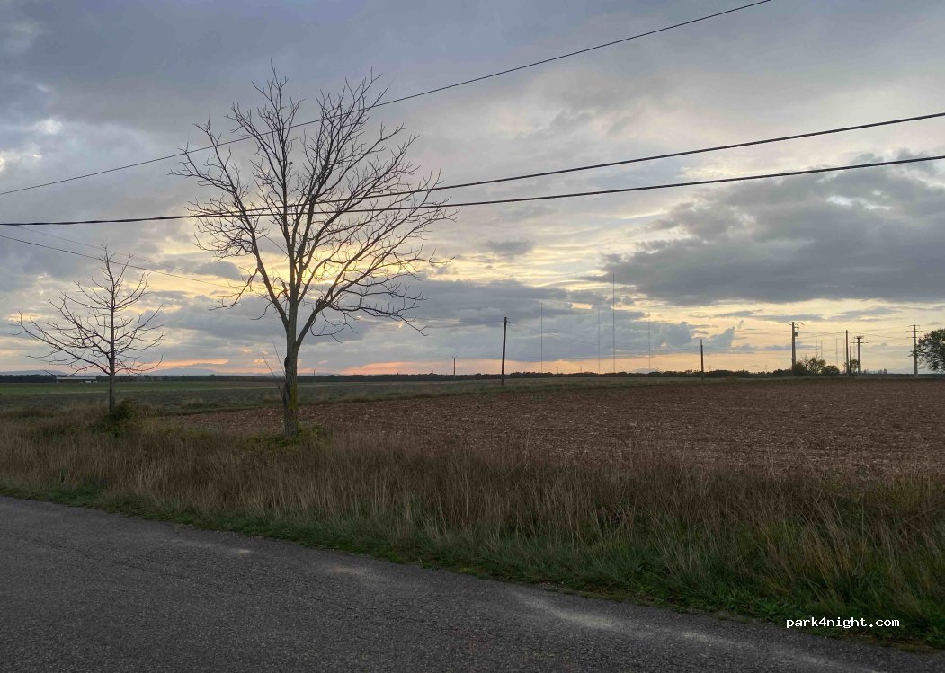 (04360) Moustiers-Sainte-Marie - Unnamed Road — foto