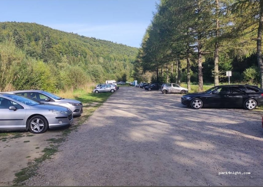 (38-713) Muczne - Unnamed Road — foto