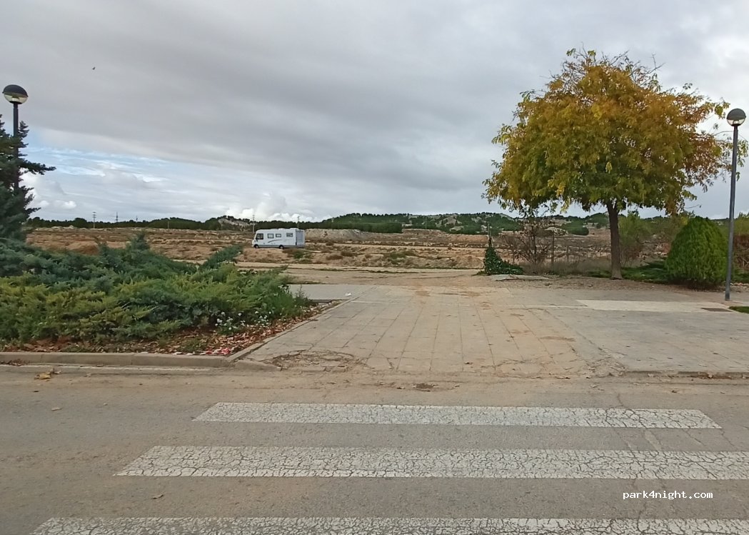 (44002) Teruel - 138 Avenida de Sagunto — foto