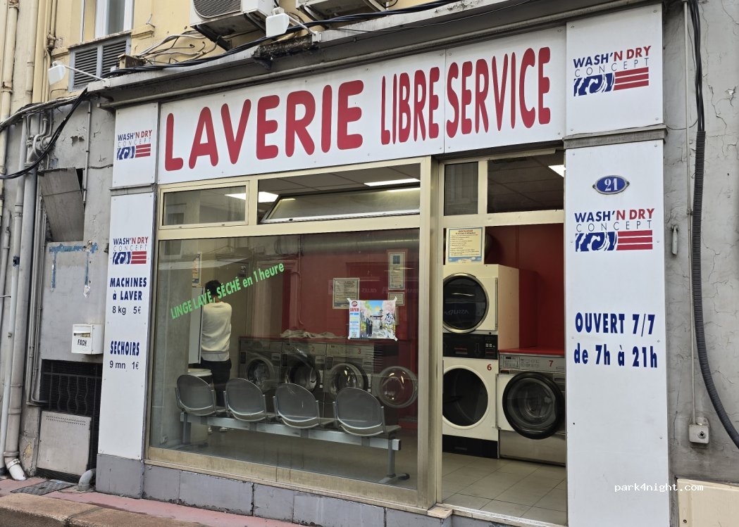 (06400) Cannes - 21 Rue Georges Clemenceau — foto