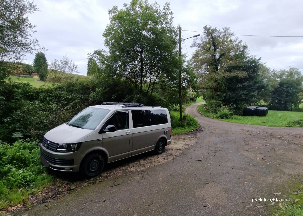 (33416) Juncedo - Unnamed Road — foto