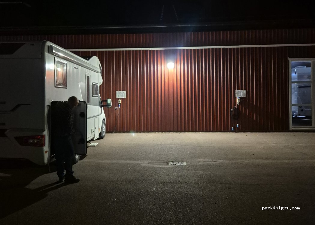 (681 91) Kristinehamn - Bäckhems Gård — foto