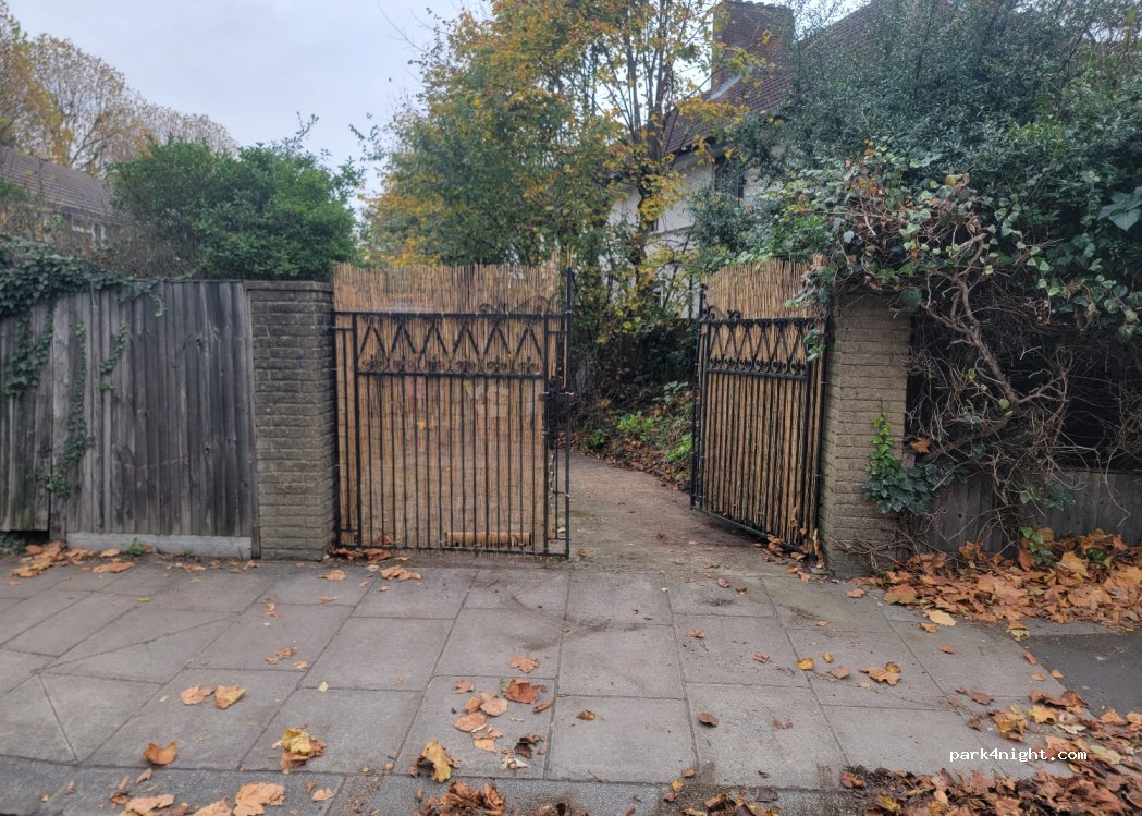 (TW1 1BX) Twickenham - 2 Cole Road — foto 2