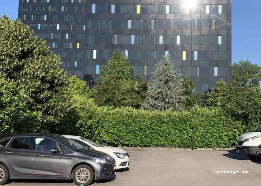 (10000) Zagreb - 30 Strojarska cesta — foto 2
