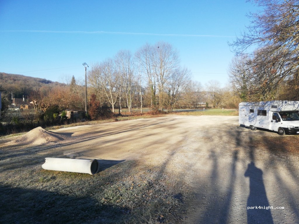 (24570) Le Lardin-Saint-Lazare - 94 Rue du Lavoir — foto