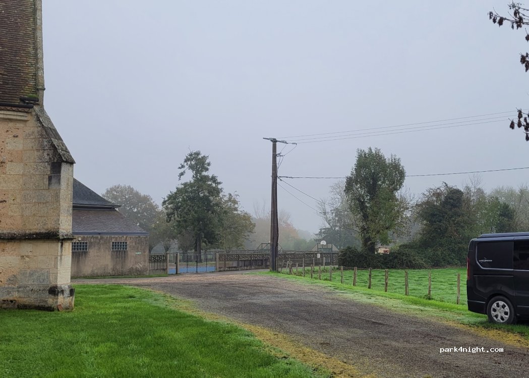 (28160) Dampierre-Sous-Brou - 3 Grand Bel Air — foto