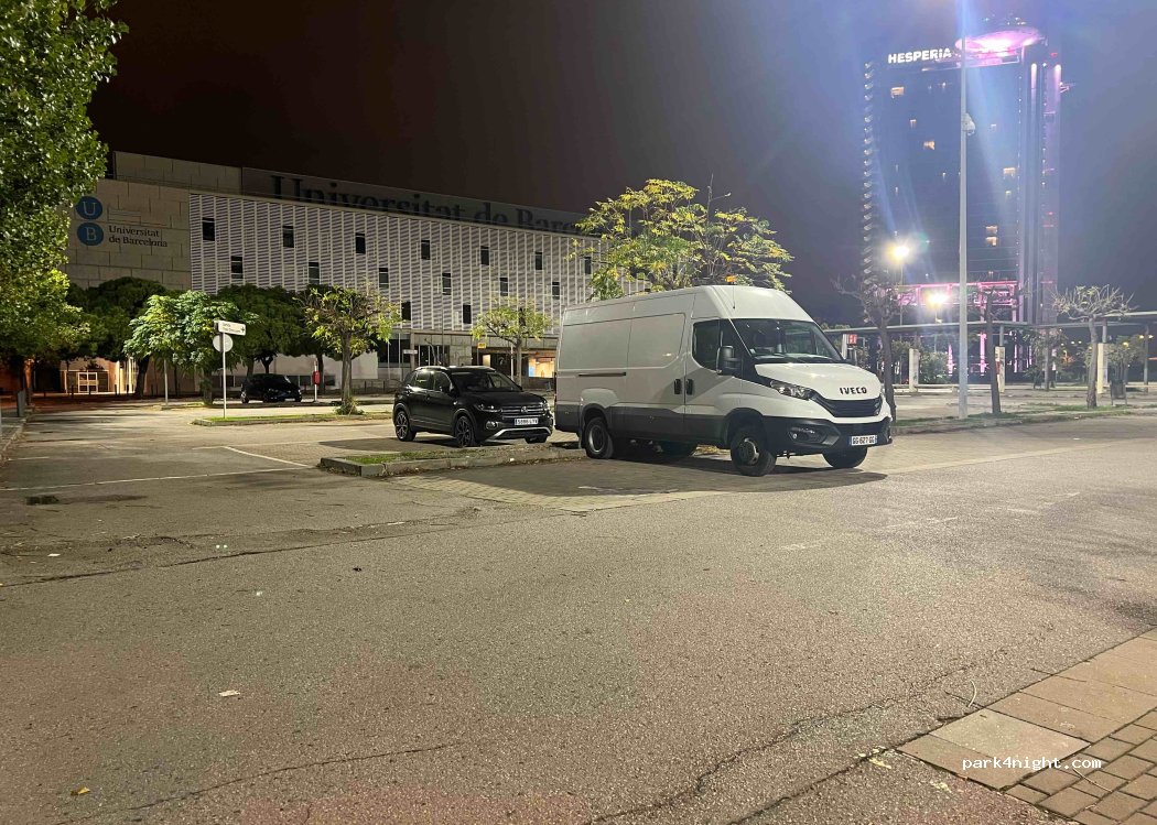 (08907) L'Hospitalet de Llobregat - 2 Avinguda Mare de Déu de Bellvitge — foto