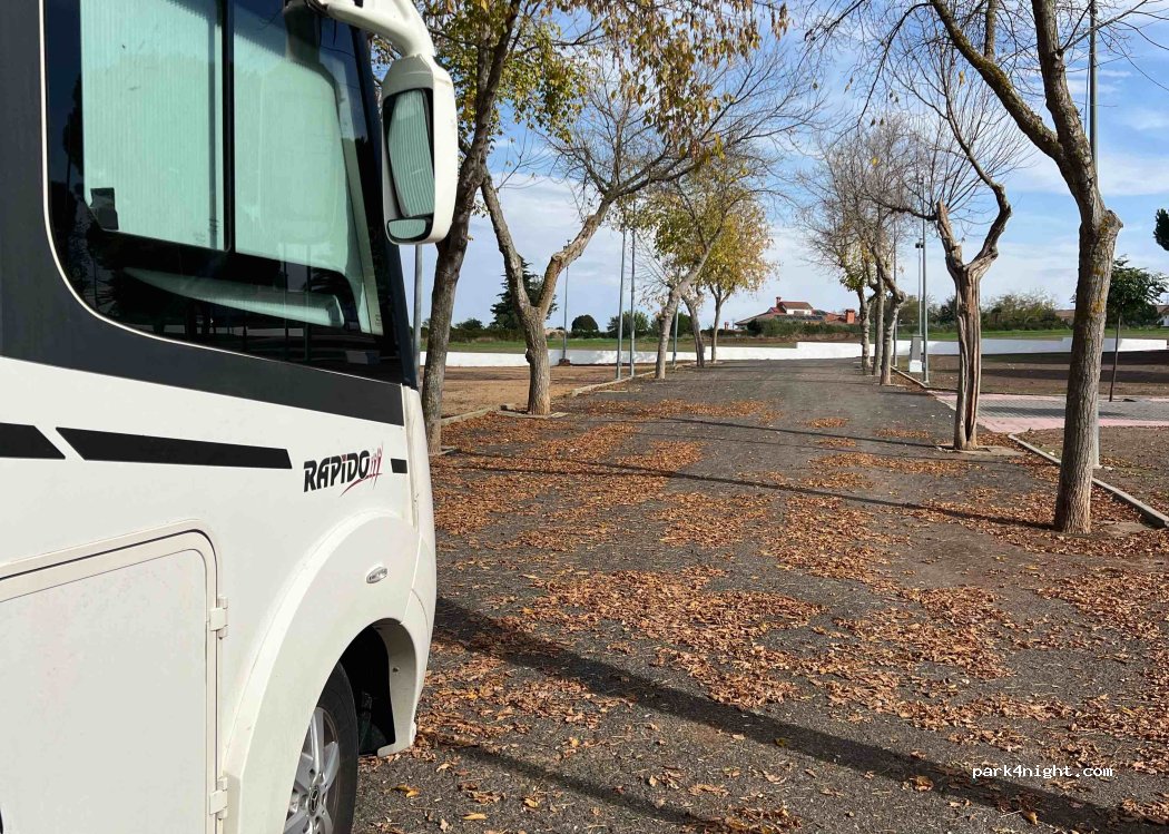 (13580) Almodóvar del Campo - 2 Avenida de la Estación — foto