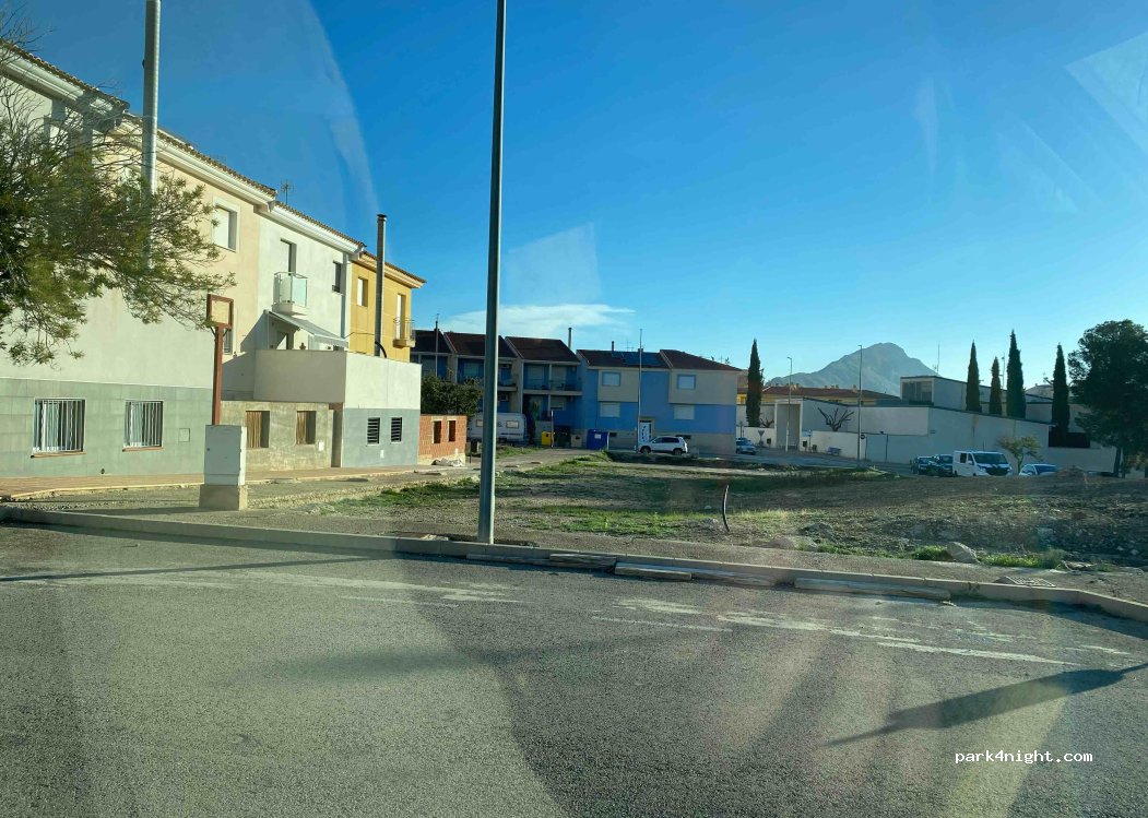 (30420) Calasparra - C. Maria Zambrano — foto