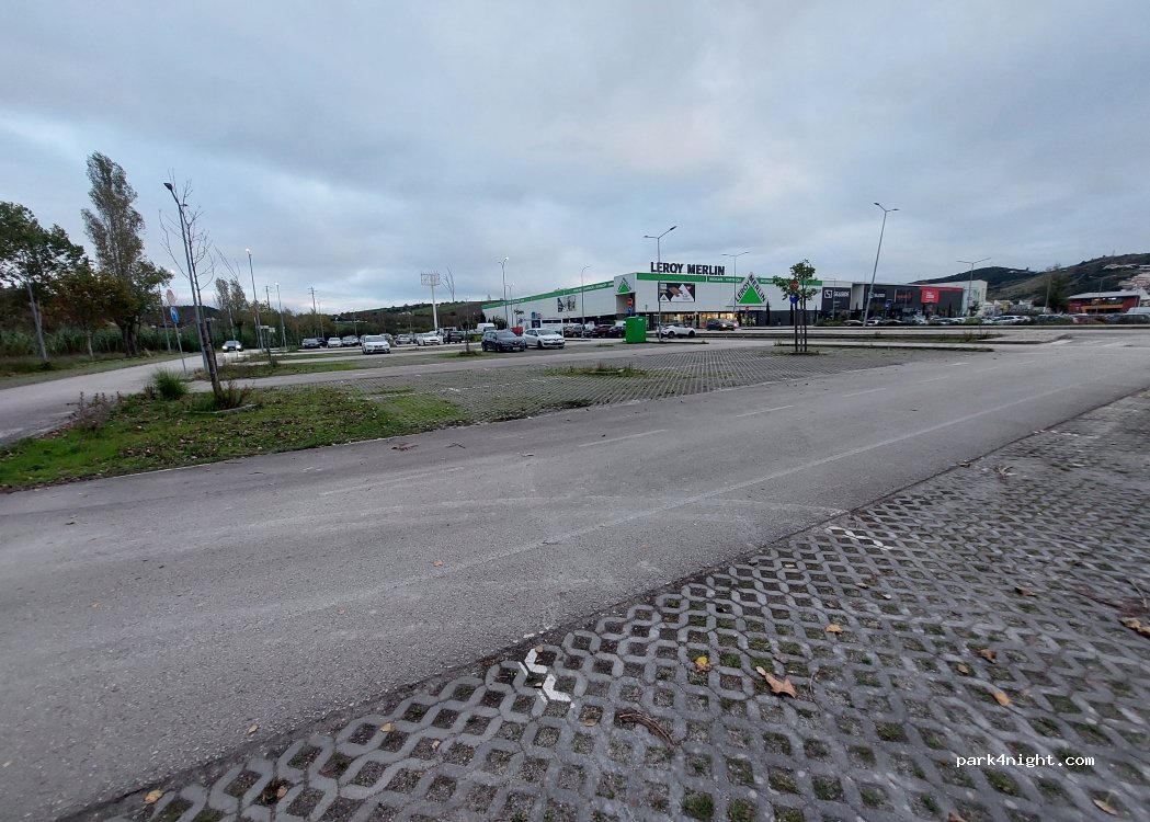 (2560) Torres Vedras - — foto 2
