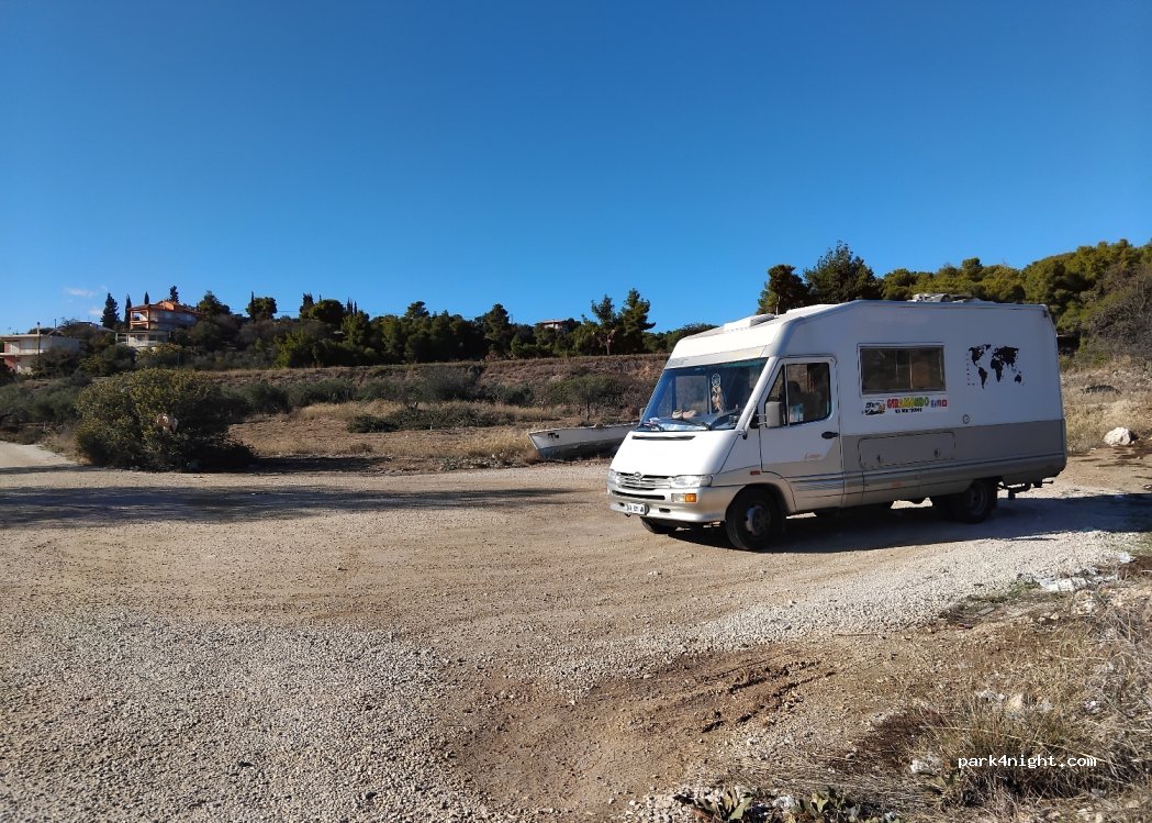(201 00) Korinthos - Unnamed Road — foto