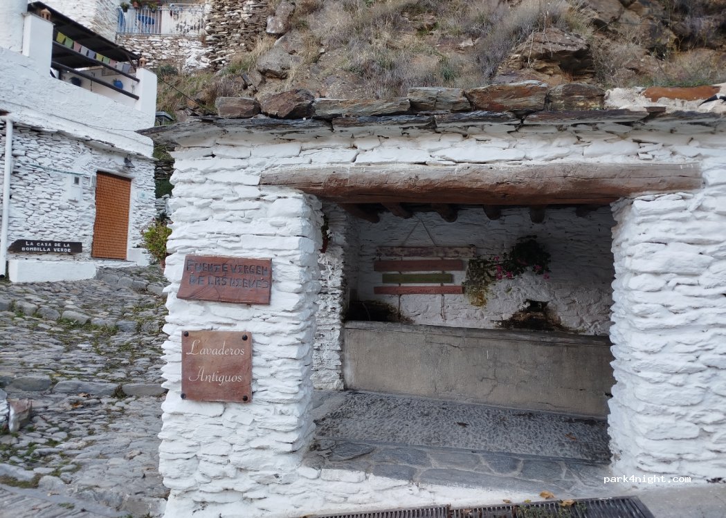 (18417) Trevélez - 2 Calle Charquillo — foto