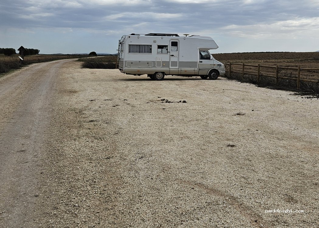 (41640) Lantejuela - Unnamed Road — foto