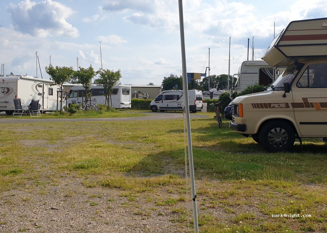 Caravan-Stellplatz an der Uecker — foto 2
