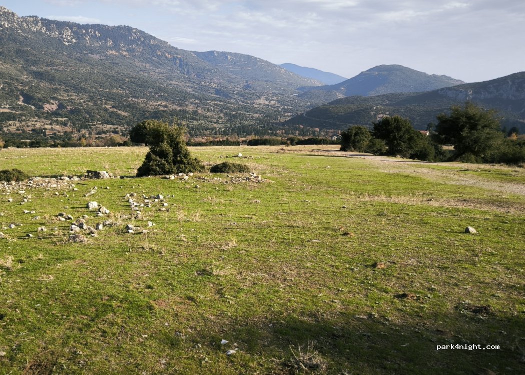 (331 00) Amfissa - Unnamed Road — foto