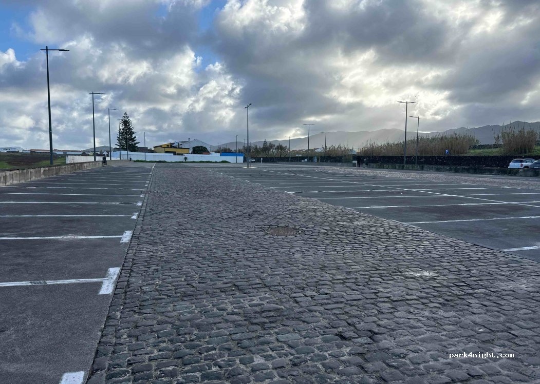 Ribeira Grande - R. Areal de Santa Bárbara — foto 2