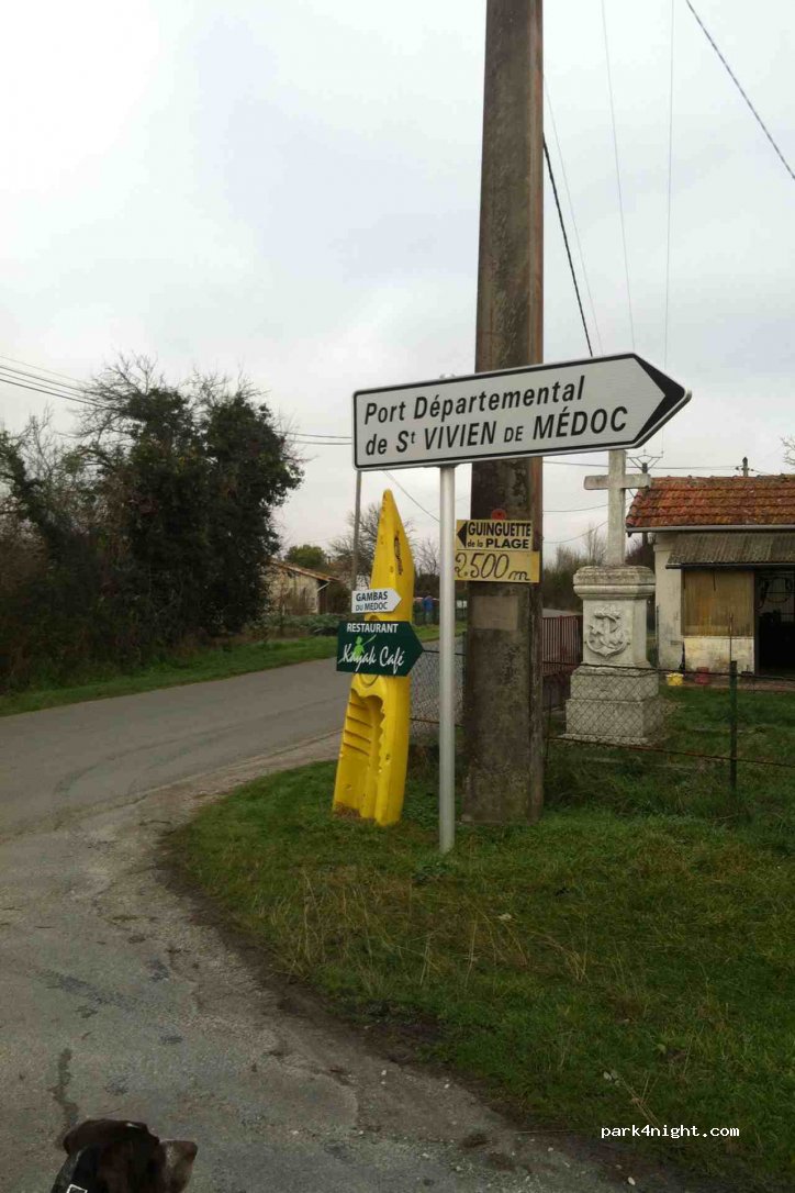 (33760) Saint-Vivien-de-Médoc - 18-20 Route du Port — foto