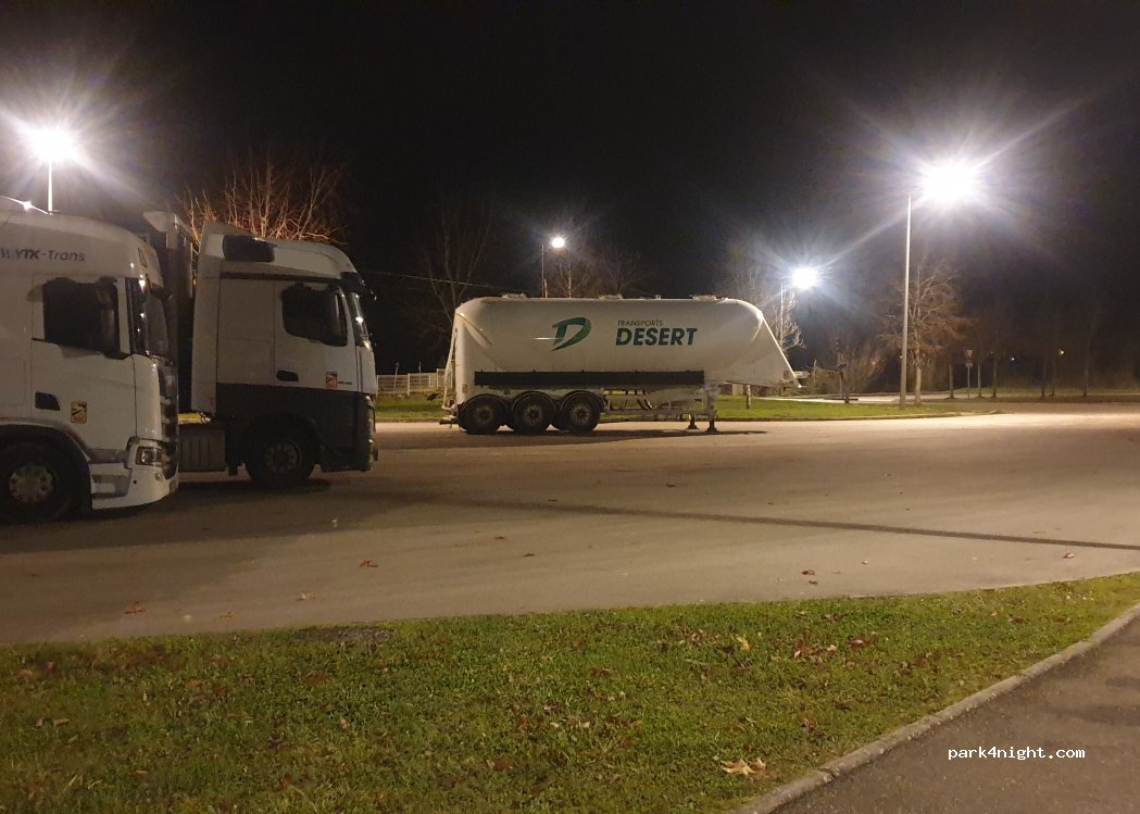 (88480) Étival-Clairefontaine - 713 D424 — foto