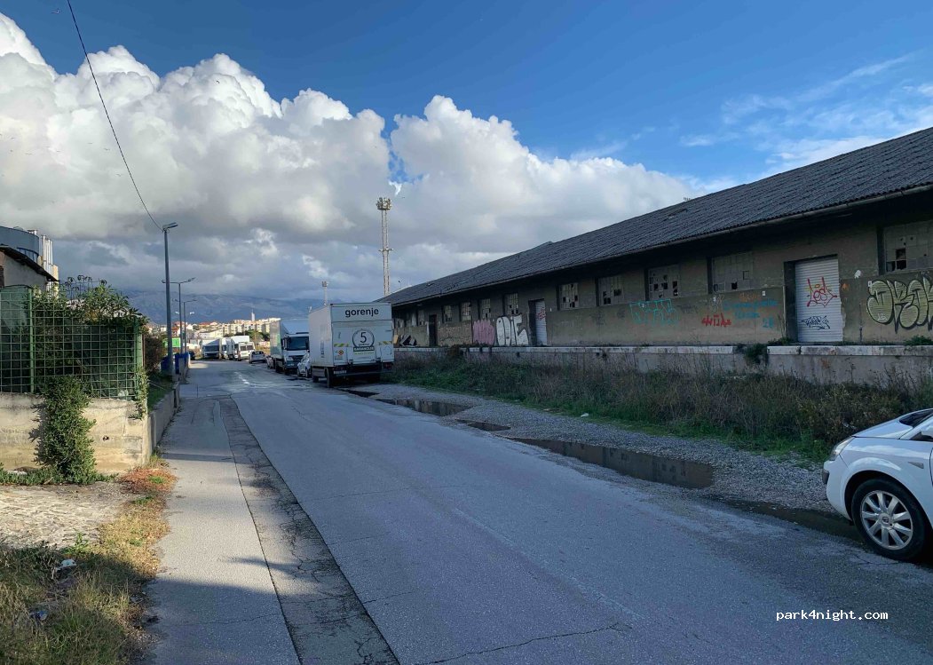 (21000) Split - 24A Kopilica — foto