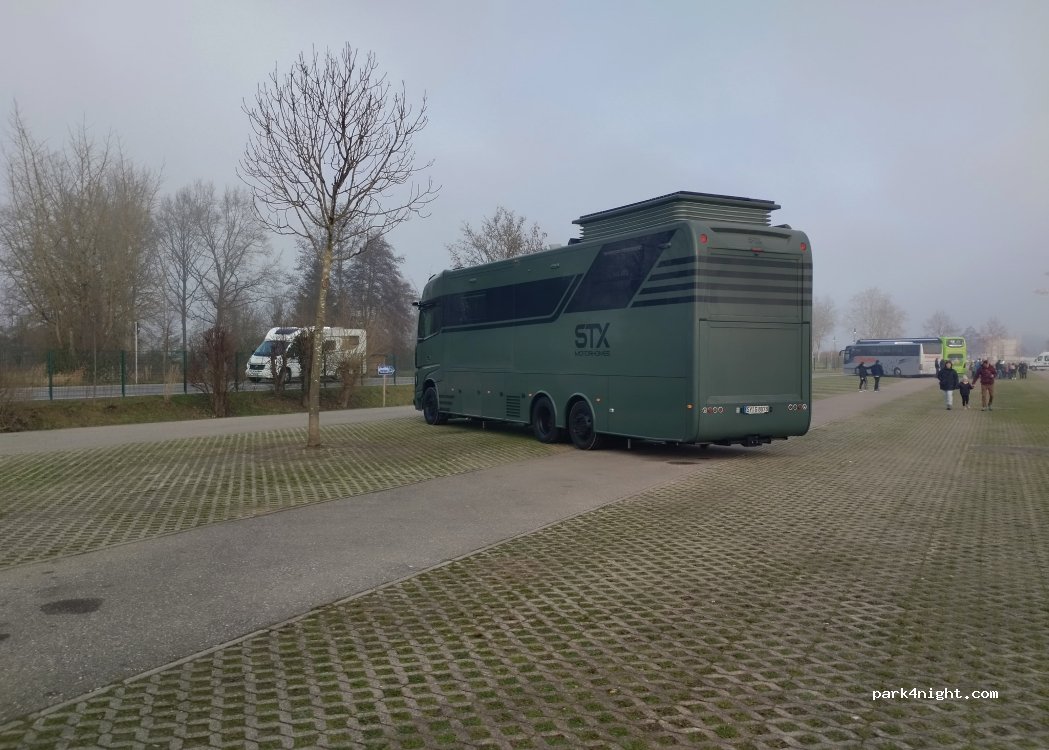 (77977) Rust - Europa-Park-Straße — foto