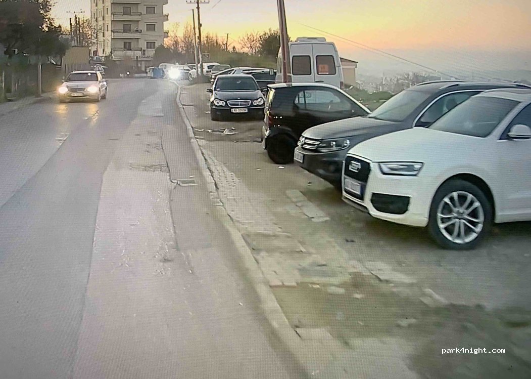 (1010) Tiranë - 239 Rruga Fuat Toptani — foto