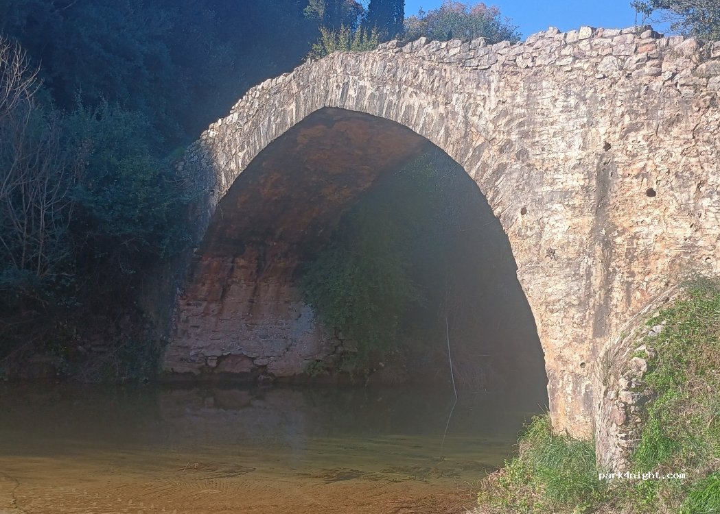 (242 00) Messini - Unnamed road — foto 2