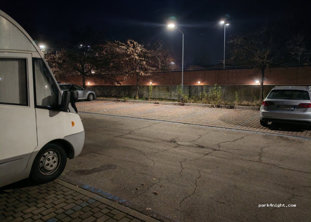 (40128) Bologna - 3/21 Via di Saliceto — foto 2