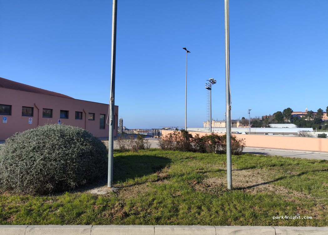(60128) Ancona - 83f Via della Montagnola — foto 3