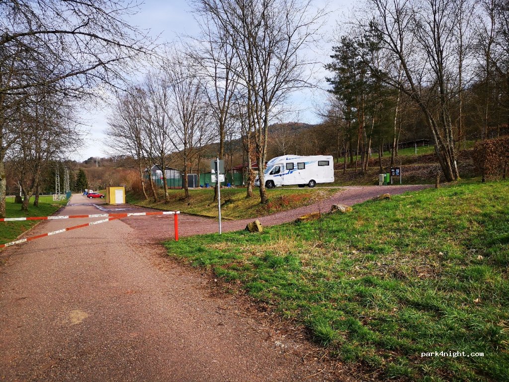 Wohnmobilstellplatz am See | Silz — foto