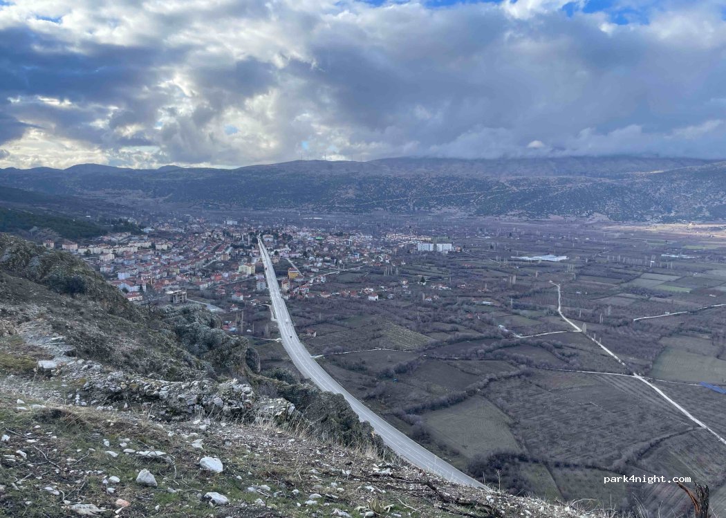 (32650) Uluborlu - 4 Dindar Bey Caddesi — foto