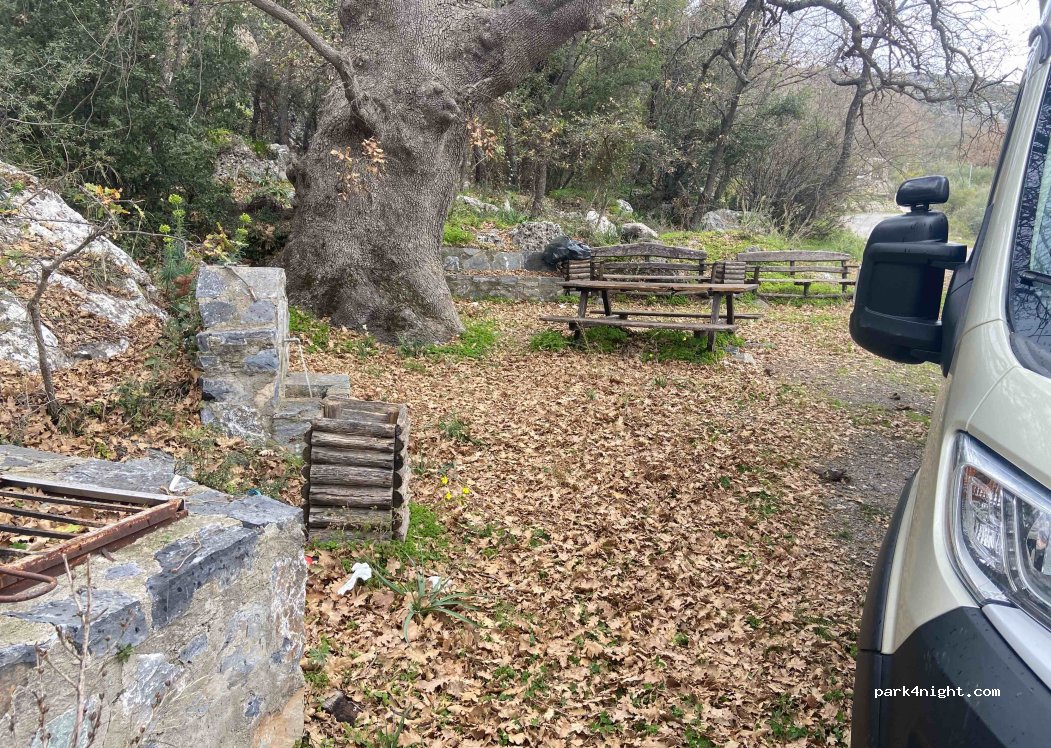 (740 51) Tilisos - Unnamed Road — foto 2