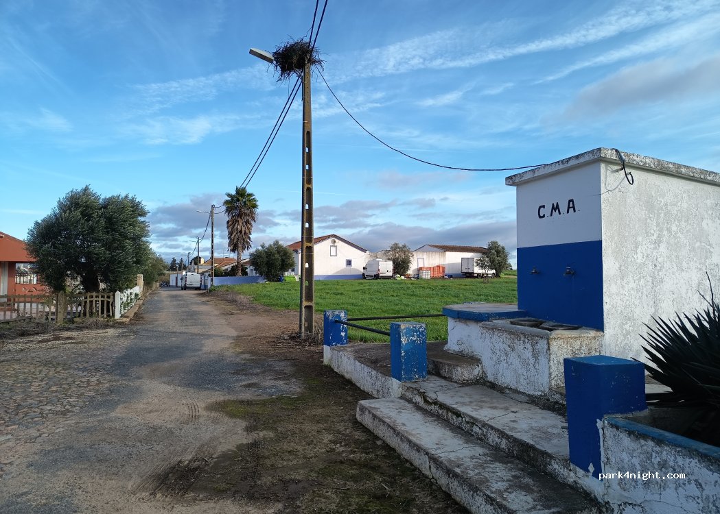 (7600) Carregueiro - 10 Rua 5 de Outubro — foto