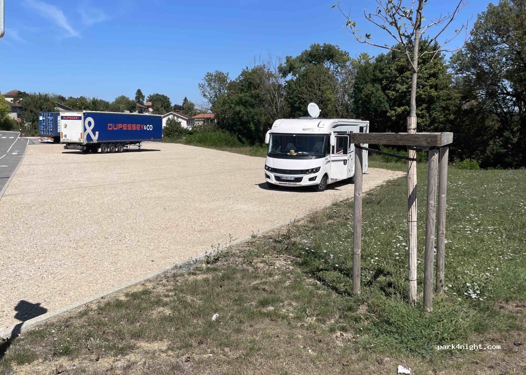 (01340) Jayat - 45 Route de Bourg — foto 2