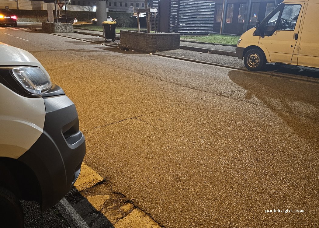 (69500) Bron - 5 Allée Général Benoist — foto 2