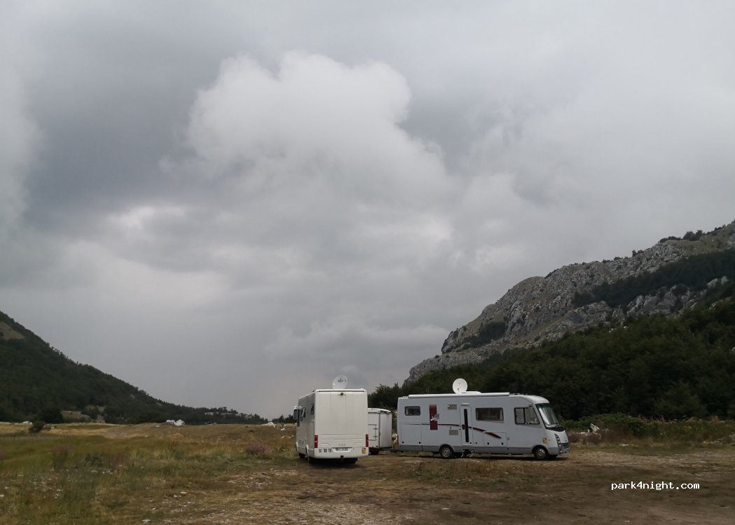 () Raičevići - Unnamed Road — foto 2