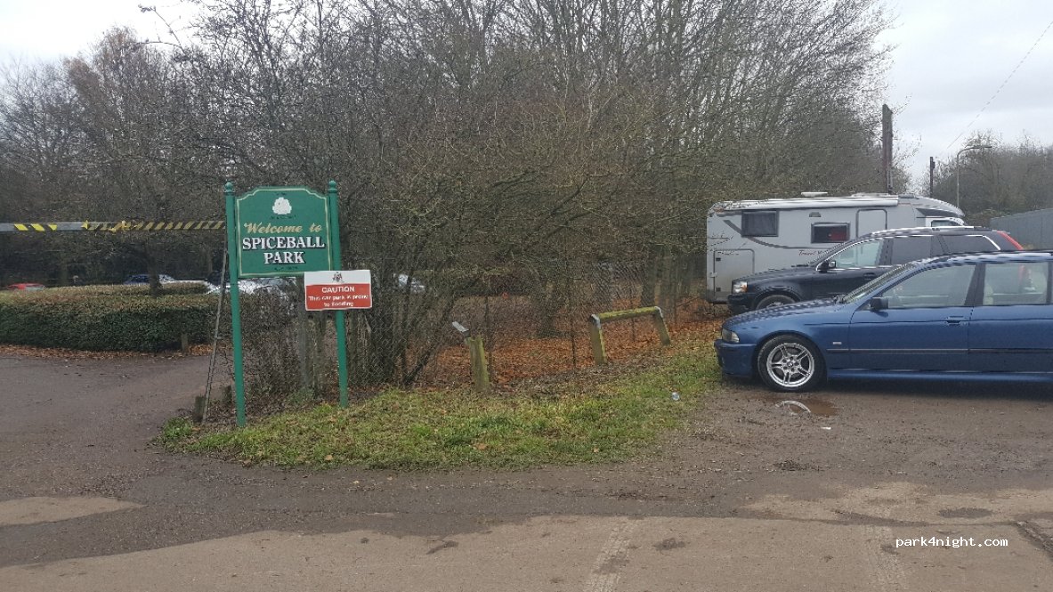 (OX16) Banbury - Grimsbury Green — foto