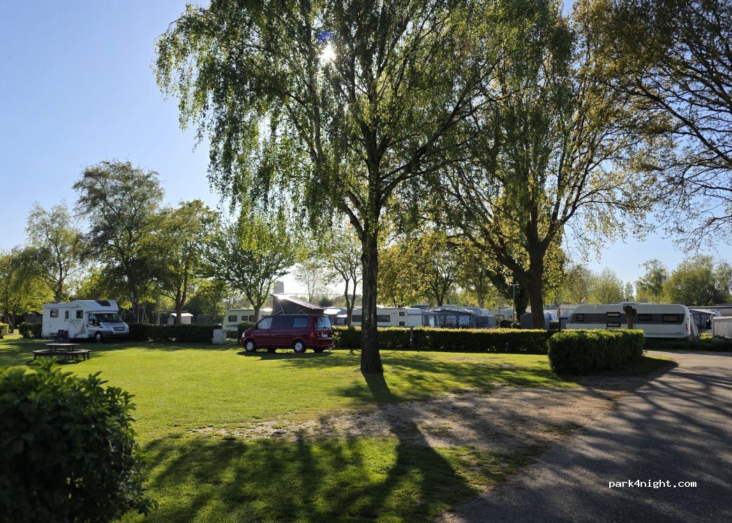 Camping en Jachthaven De Meeuw — foto
