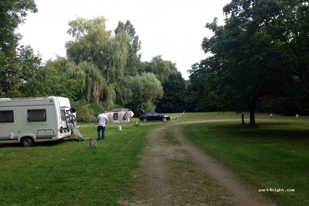 Camping De L'Isle St Jean — foto