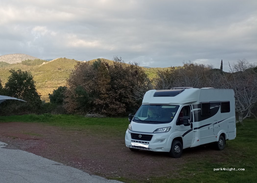 (240 02) Mavrommati - Unnamed Road — foto