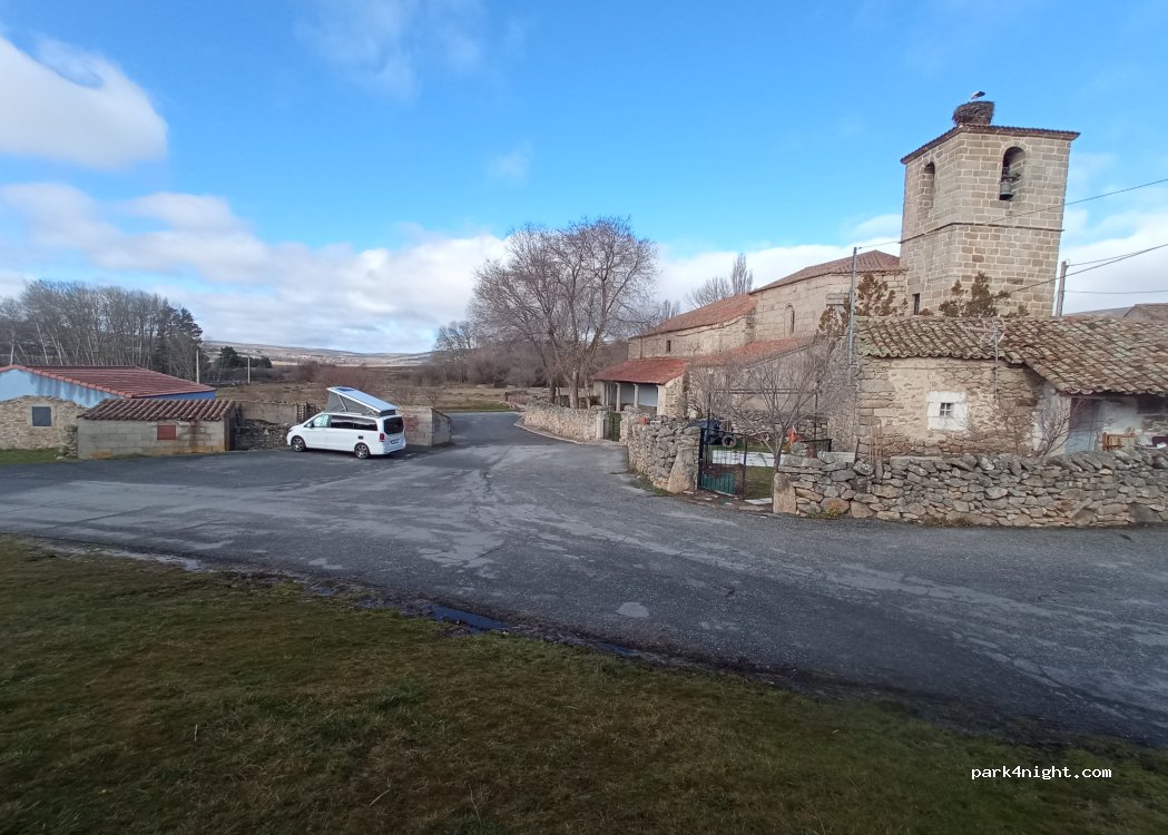 (05134) Garganta del Villar - 2 Calle Iglesia — foto