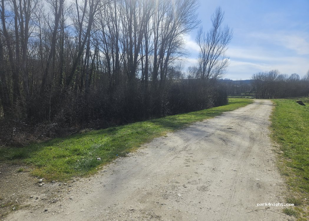 (82110) Lauzerte - 175 Route de Saint Jean — foto