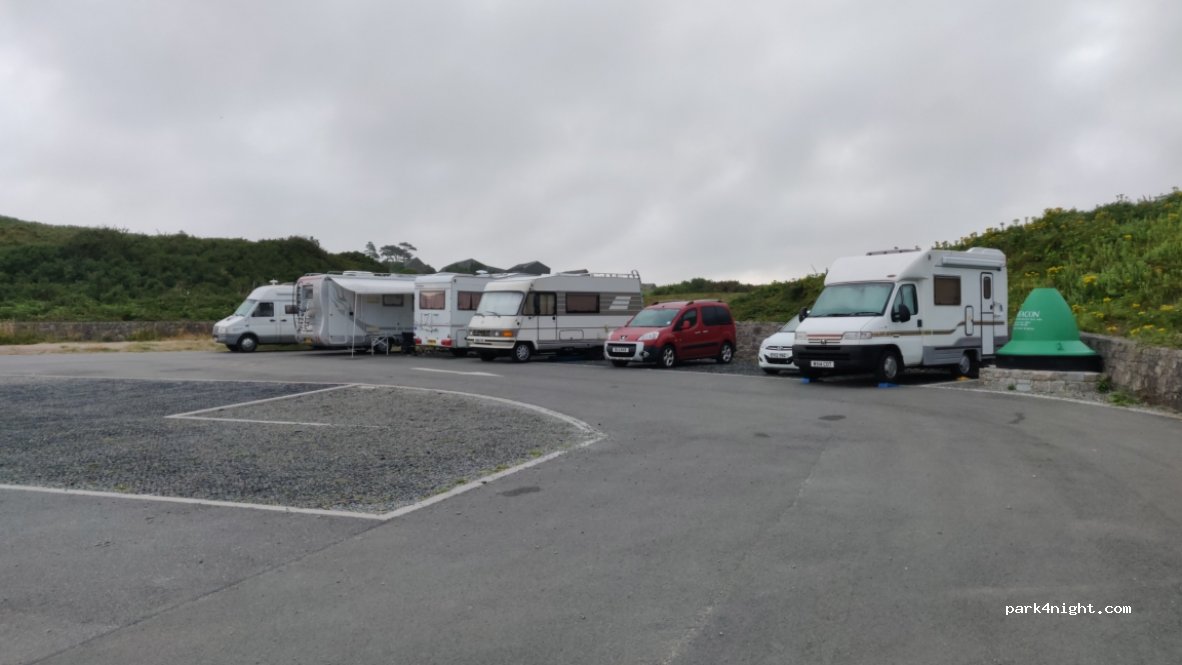 Camaes Car Park. — foto