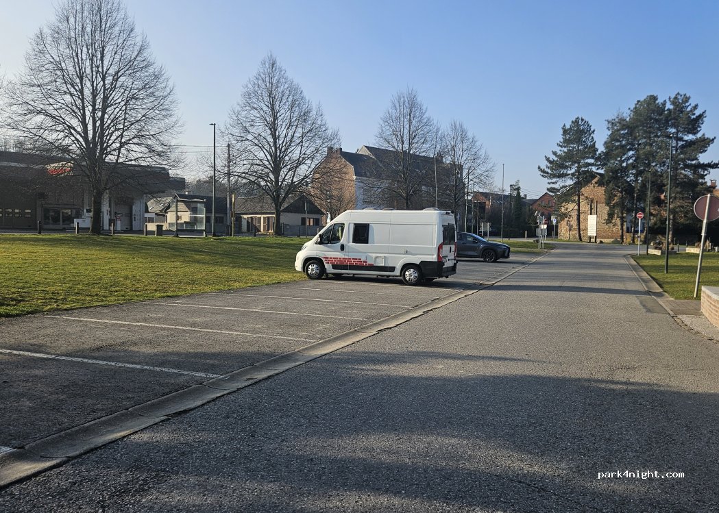 (6900) Marche-en-Famenne - Chau. de l'Ourthe — foto