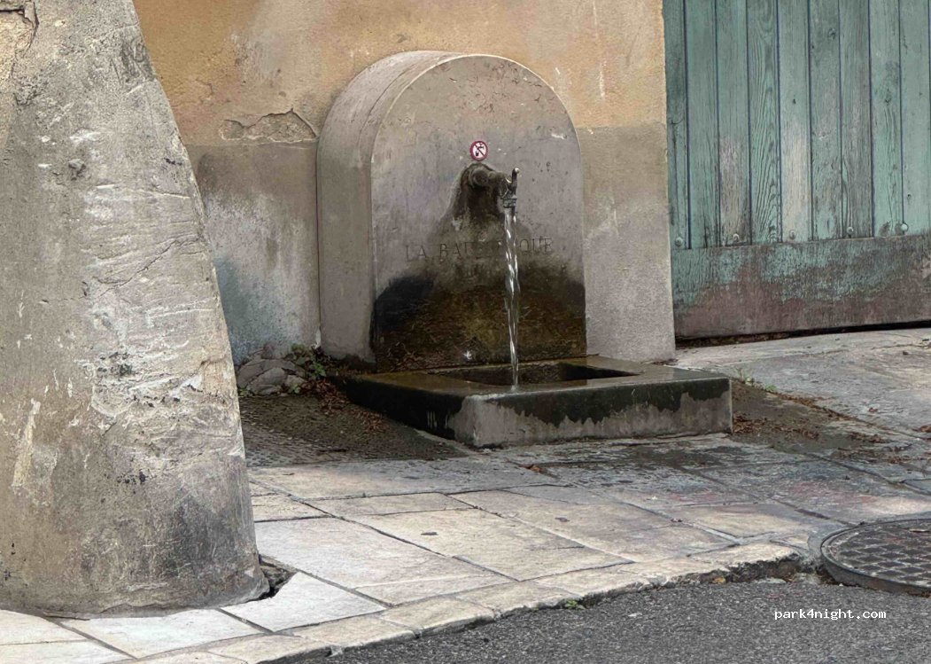 (84100) Orange - 34 Rue Plaisance — foto 3
