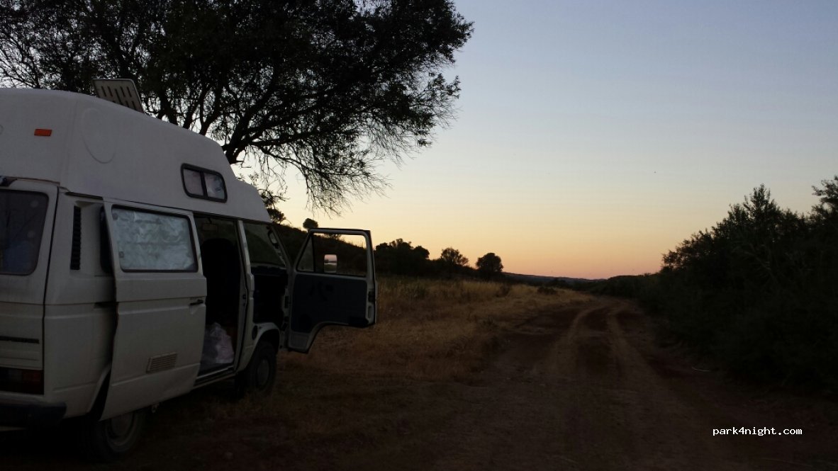 (8950) Azinhal - Unnamed Road — foto 2