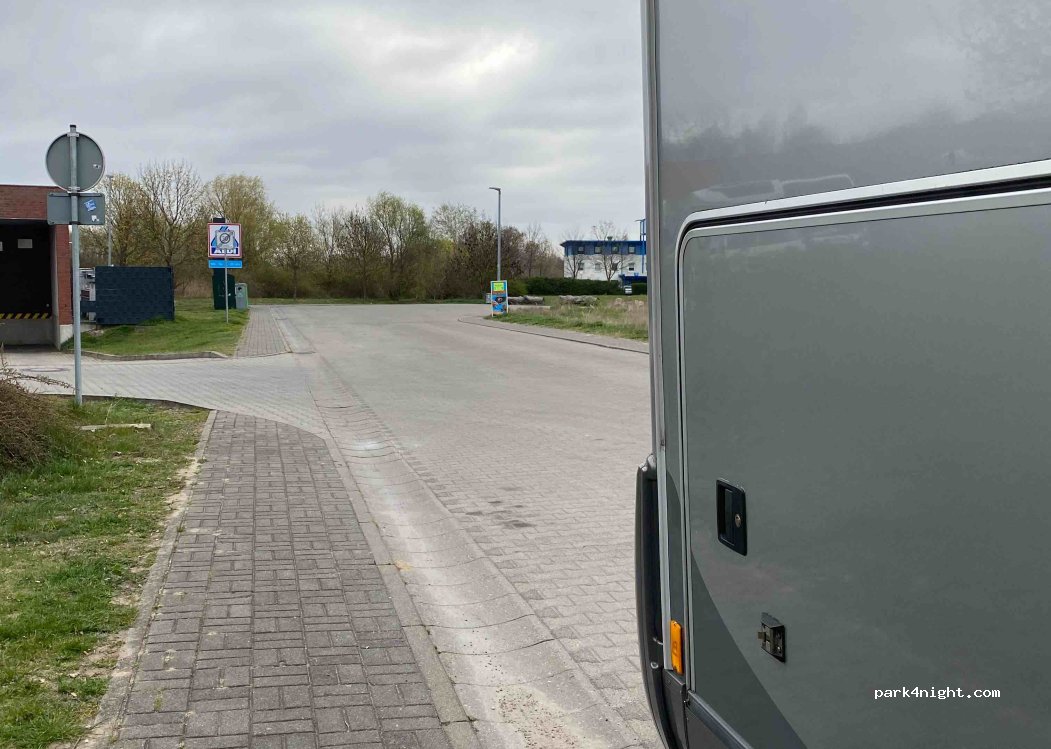 (12529) Schönefeld - 1b Am Pechpfuhl — foto 2